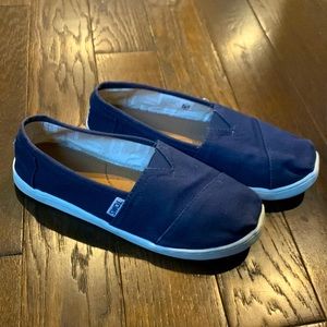 Tom’s Size 4.5 Shoes Kids Navy